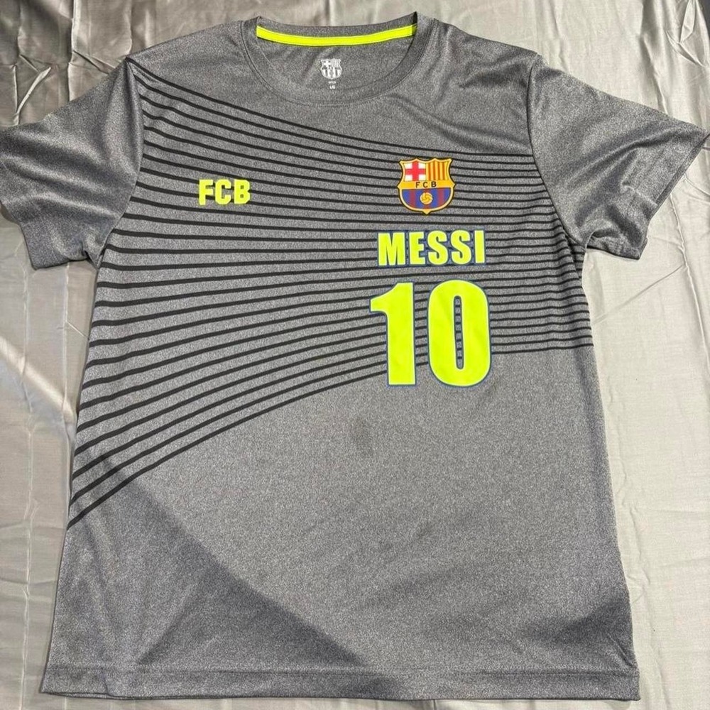 Messi football soccer shirt‎ men's size large